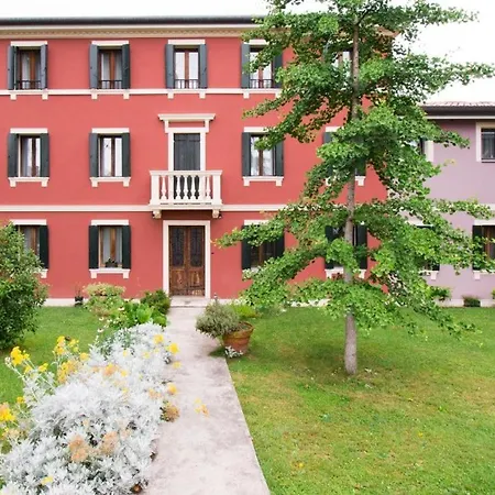 Le Del Nonno Momi Guest house *